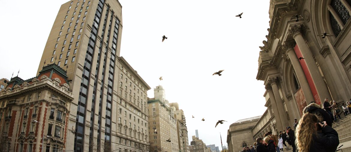 exterior of Metropolitan Museum of Art, New York City